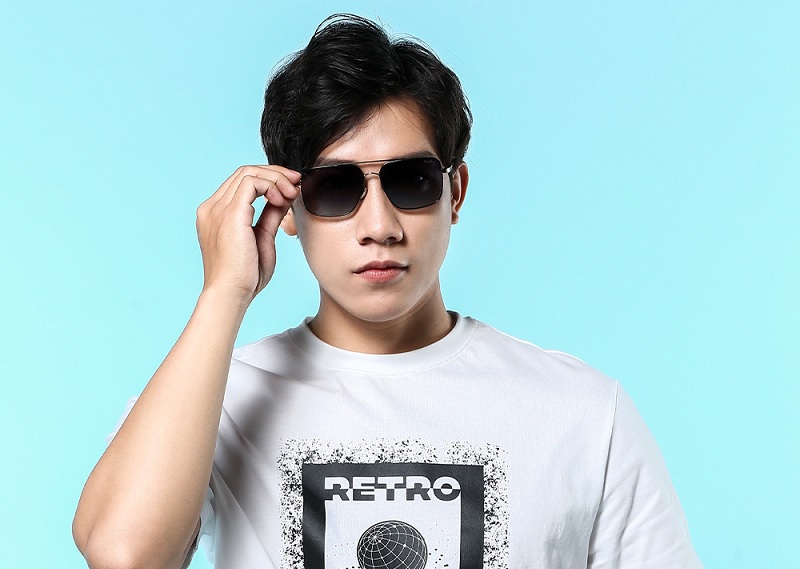 Màu sắc chiếc kính nhã nhặn, thanh lịch